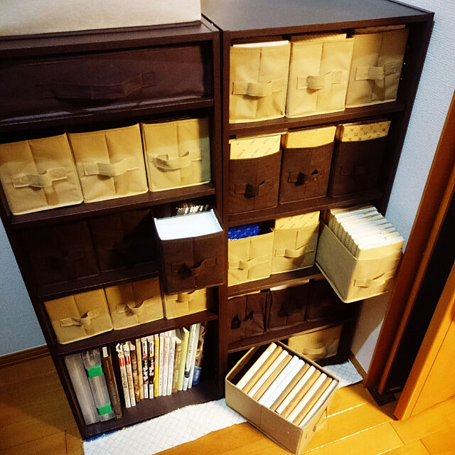 My Shelf,初投稿,漫画収納,CD収納,カラーボックス,キャンドゥ,100均 nicoleの部屋
