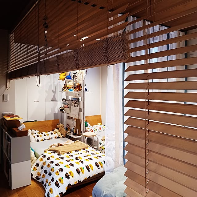 Bedroom,IKEA,寝室,ローベッド,こどもと暮らす,フレームベッド,ウッドブラインド,間仕切り,間仕切りカーテン,レースカーテン,無印良品,パーソナルスペース hamico.の部屋