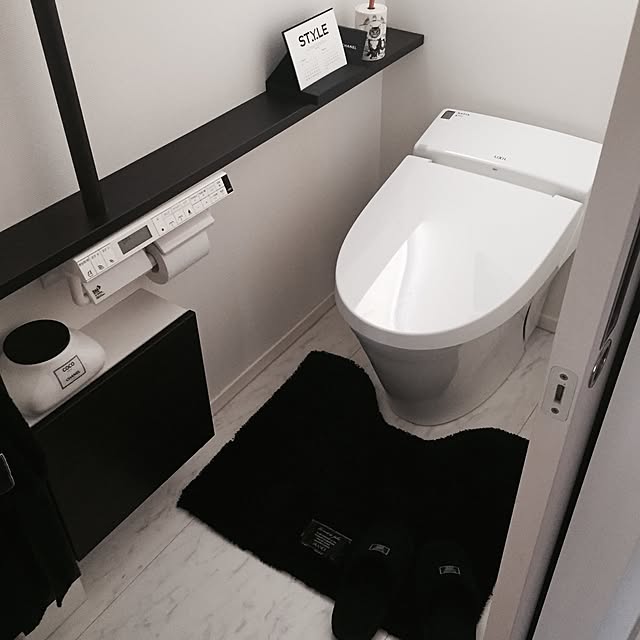 Bathroom,フレグランス,シャネルカレンダー,インスタ→yukinhw,しゃれとんしゃあ会,シンプル,ホワイト化計画,洗面所,モノクロ,雑貨,白黒,モノトーン,MONOTONE mkyk_w_の部屋