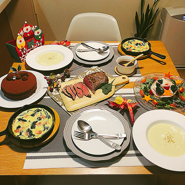 My Desk,IKEA,スキレット,ニトスキ,ニトリ,食器,テーブルコーディネート,料理,ディナー,クリスマス,夫婦2人暮らし,Afternoon Tea,カッティングボード 17の部屋