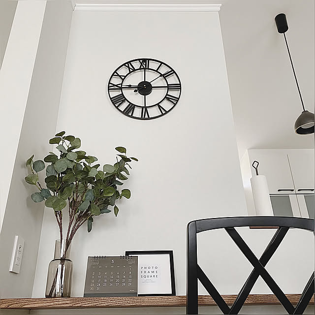 グレーホワイト,グレイッシュカラー,100均アイテム,100均,IKEAフェイクグリーン,IKEA花瓶,リビングインテリア,IKEA,Lounge archwayの部屋