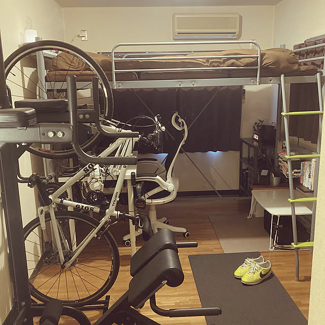ワンルーム 6畳,ワンルーム,六畳,自転車スタンド,ロフトベッド,My Shelf,ひとり暮らし,ロフトベッド　大人 yuto777の部屋