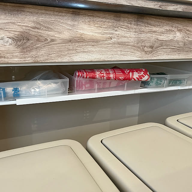 ゴミ袋収納,ゴミ箱の上の空間を活用,つっぱり棒の活用法,つっぱり棒,100均,クリナップ,ステディア　クリナップ,Kitchen Risaの部屋