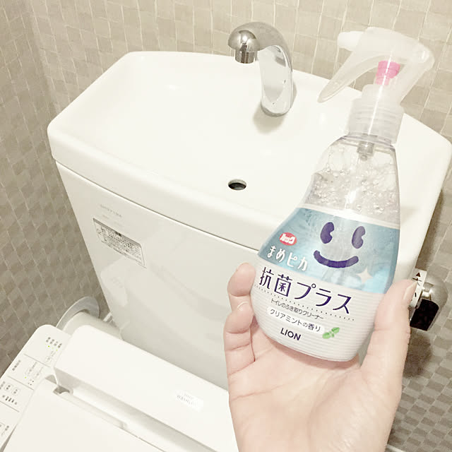 Bathroom,TOTOトイレ,まめピカ,トイレタンクの掃除,トイレ,いいね♪いつもありがとうございます❤️,いつでも清潔に,room clip様との出会いに感謝,シンプルナチュラル,シンプルライフ,新築マンション re-re-reの部屋