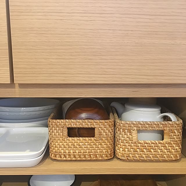 Kitchen,食器棚の中,無印,キッチン収納,ラタンボックス,食器棚,キャビネット,無印良品,整理収納,整理整頓,ig→miiiiiii_y,収納ボックス,収納,シンプルインテリア,シンプルな暮らし,すっきり暮らす miii_yの部屋
