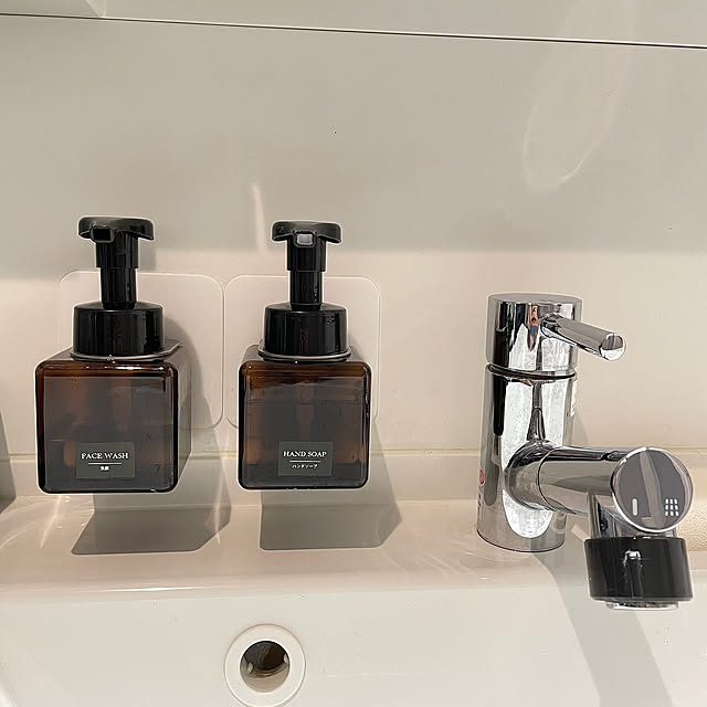 Bathroom,オテル ボトルホルダー,洗面所,モダン,ホテルライク,スタイリッシュ,浮かせる収納,浮かせるボトル,モダンインテリア saayaの部屋