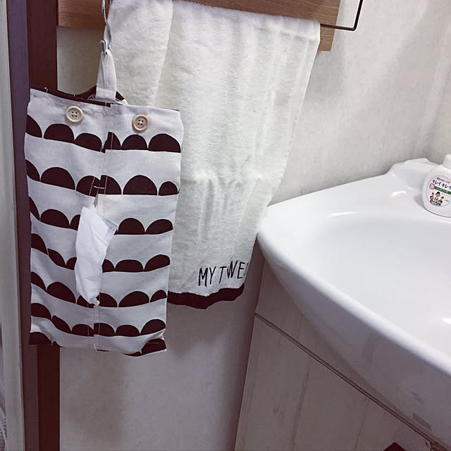 Bathroom,北欧風,モノトーン,ティッシュカバー,100円ショップ,ハーフムーン柄,ダイソー新商品,ダイソー,洗面所,ニトリ,北欧ナチュラル ma-.-famの部屋