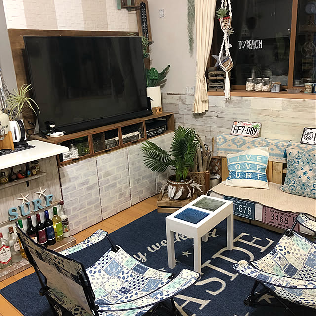 Lounge,セリアリメイクシートオールドウッドC,テレビ台DIY,エコカラットタイル,ニトリフェイクグリーン,キッチンカウンターリメイク❤︎,ニトリローチェアー,ニトリ,パレットソファー❤︎,模様替え,ラクマ→chii-soccer,インスタ→chiisoccer_11,パレットはただ♪,ブログも見てね(*☻-☻*),LIMIA→ちぃ★,いつもいいねありがとう(*☻-☻*) chii-soccerの部屋