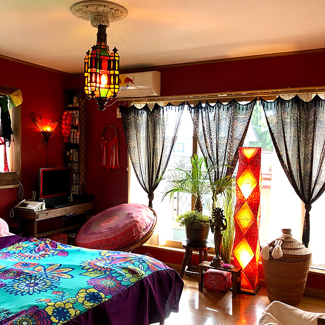 Bedroom,モロッコランプ,アタバスケット,メダリオンDIY,PCデスクDIY,花台DIY,壁塗装DIY,ハンドメイド,カバー手作り,サロンでカーテン,RoomClipドラマ化,南国風,南国リゾート風,アジアンテイスト,エスニック,アジアン,バリ島,間接照明 aiaiの部屋