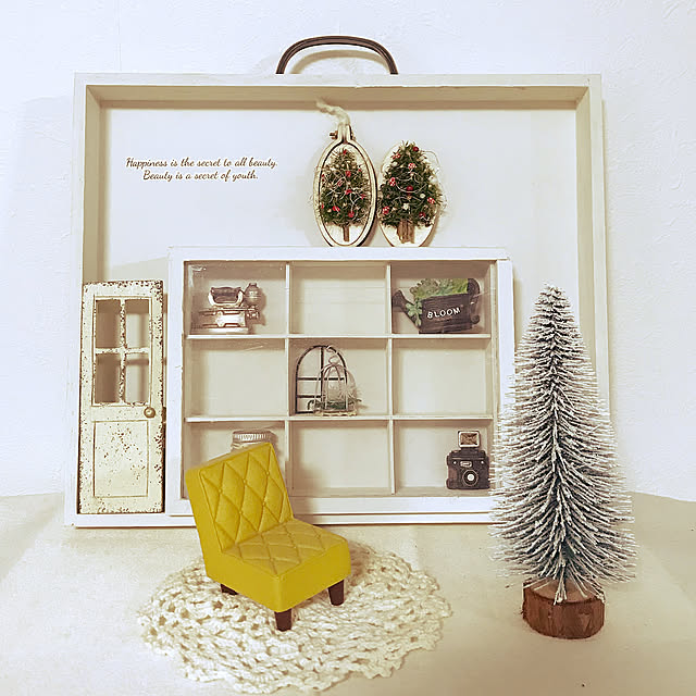 ミニチュアツリー,ミニチュア刺繍枠,ありがとうございます(⋆ᵕᴗᵕ⋆).+*,クリスマス,メリークリスマス,クリスマスリースハンドメイド,いいね♪いつもありがとうございます❤️,イベント参加中,見て頂きありがとうございます⑅︎◡̈︎*,ミニチュア雑貨,seriaの雑貨,My Shelf tekapoの部屋