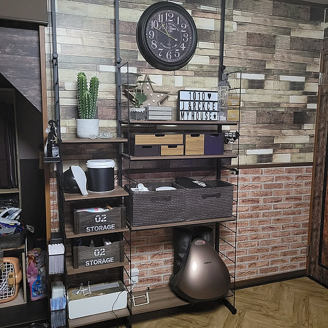Lounge,DIY,ニトリ,れんが壁紙,多頭飼い,犬と暮らす,男前インテリア,リメイクシート,ダイソー♡,Nポルダ Rinaの部屋
