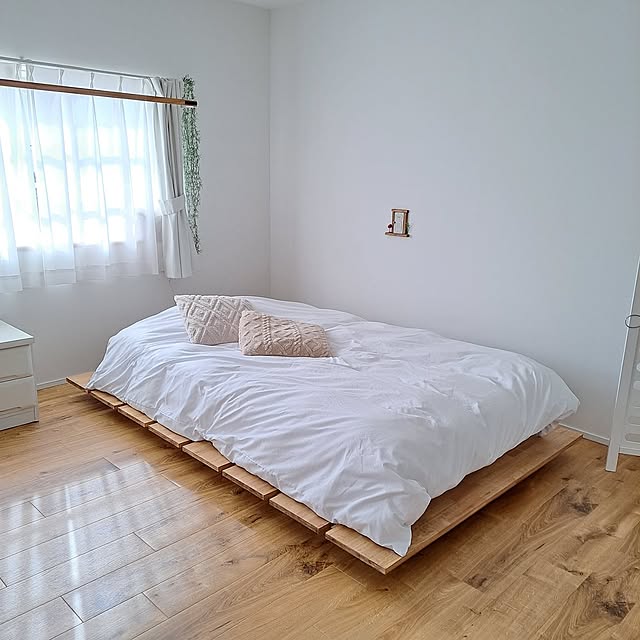 Bedroom,DIY,一人暮らし,模様替え,1R,ひとり暮らし,賃貸アパート,築50年,廃材利用,賃貸でも楽しく♪,0LDK,50㎡,ベッド,ベッドDIY,ローベッド,ローベッドDIY Ryoの部屋