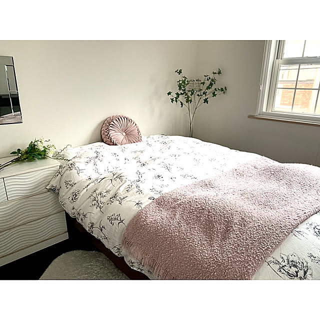 暮らしのハンドブック2024,ニトリデコホーム,おうち時間,デコホーム,春インテリア,季節を楽しむ,新生活,片付けやすい,ホテルライク,ホテル,快適な暮らし,グレーも好き,生活感をなくしたい,シンプルモダン,シンプルが好き,グレーインテリア,すっきり暮らす,白黒,モダンインテリアに憧れる,わんこと暮らす家,モノトーンインテリア,海外風インテリア,シンプルモノトーン,心地よい暮らし,シンプルインテリア,モノトーン,すっきり暮らしたい,シンプル,ミニマリスト,心地よく暮らす工夫,Bedroom _rm_の部屋