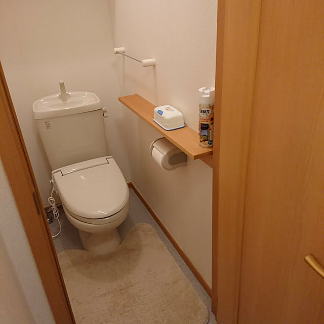 Bathroom,2LDK,メゾネット,賃貸,ナチュラル,殺風景,無印良品,壁に付けられる家具,ニトリ,トイレマット,シンプル,RoomClip mag raraの部屋