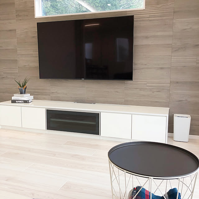 Lounge,テレビボード,FIX窓,十人十家,YKK AP,DAIKEN,トリニティ,エコカラット wakaの部屋