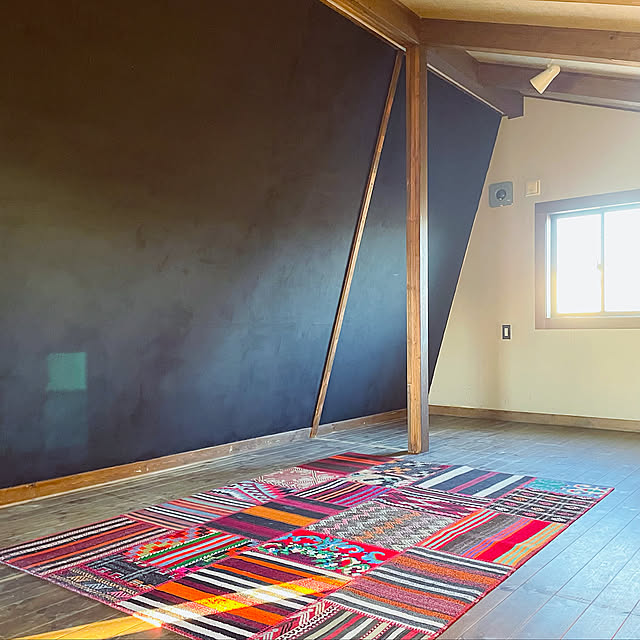 オープンな空間,IKEAラグ,IKEA,ラグ,ナチュラル,漆喰,漆喰の壁,丁寧な暮らし,ゆったりと過ごす,自然を感じる暮らし,Bedroom nichinichisoの部屋