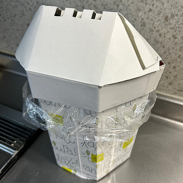 Kitchen,おしげなく,DIY,リサイクル,生ゴミ匂い対策,生ゴミ問題,生ゴミ入れ,牛乳パック,ハンドメイド,カルトナージュもどき,カルトナージュ GREGORY1の部屋