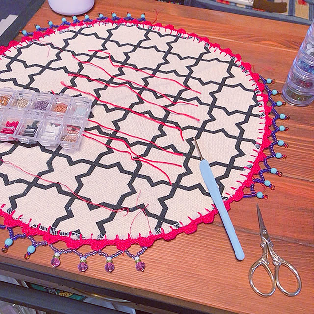 セリア,自分好みに,既製品をリメイク,ハンドメイド,縁編み,ビーズ,手芸大好き,趣味の時間,手芸,趣味,100均,Lounge y.hの部屋