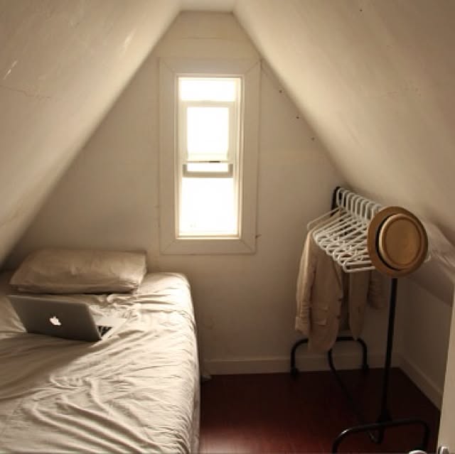 ミニマリストの部屋に学ぶ 物を持たない生活のコツを紹介 Roomclip Mag 暮らしとインテリアのwebマガジン