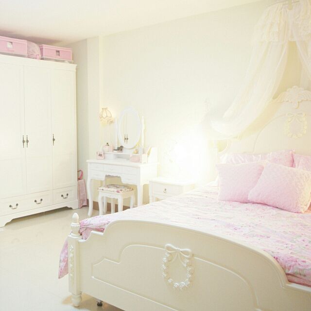Bedroom,フレンチ,白家具,乙女,姫,ピンク,カントリー,Shabby Chic,アンティーク Pink_Jasmineの部屋