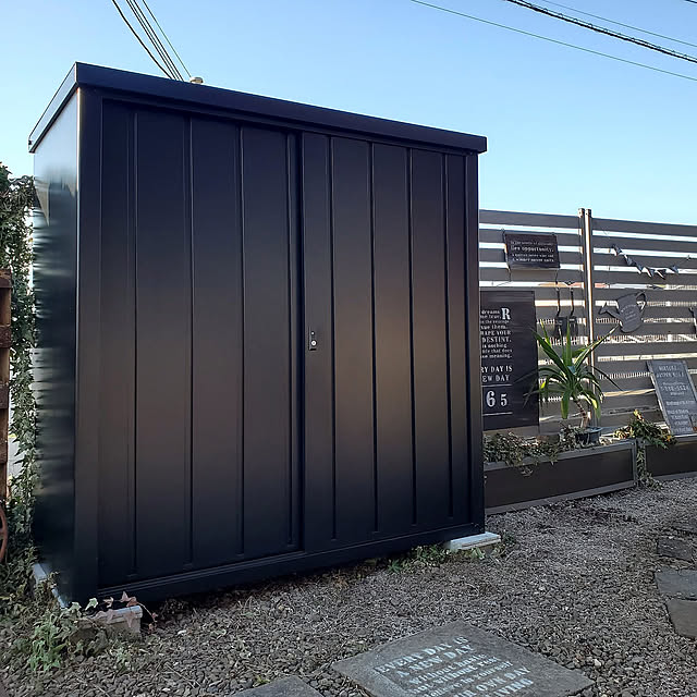 ガーデニング,男前,インダストリアルガーデン,ガーデン,インダストリアル,インダストリアル風,DIY女子,庭DIY,DIYインテリア,手作りの庭,物置,スチール収納庫,収納庫,倉庫,山善物置,くらしのeショップ,くらしのeショップモニター,山善,山善アンバサダー,山善くらしのeショップアンバサダー,アルミフェンス,プランターフェンス reksの部屋