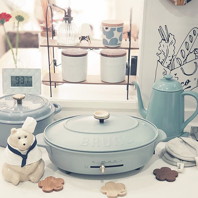 Kitchen,ホットプレート,ブルーグレーが好き,北欧好き,いいね！ありがとうございます◡̈♥︎,大人かわいい,建売住宅,Francfranc大好き,白も好き,ブルーが好き♡,フランフラン,子供のいる暮らし,男の子3兄弟,コメント喜びます♡,しろくま貯金箱,マリメッコラテマグ,RCショッピング,ポイントで購入,受賞したポイントで購入,BRUNO,BRUNOオーバルホットプレート,BRUNOケトル,KUKKAお花のミニプレート ryouの部屋