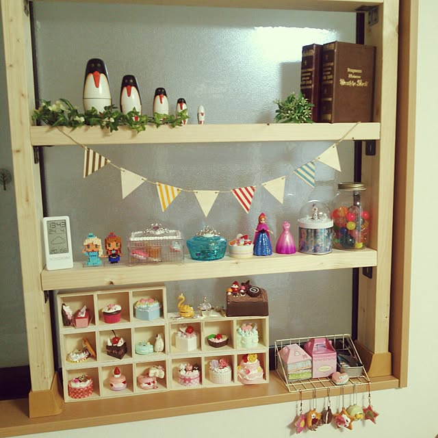 My Shelf,雑貨,セリア,100均,フェイクグリーン,ディアウォール棚,ホイップる Batakoの部屋