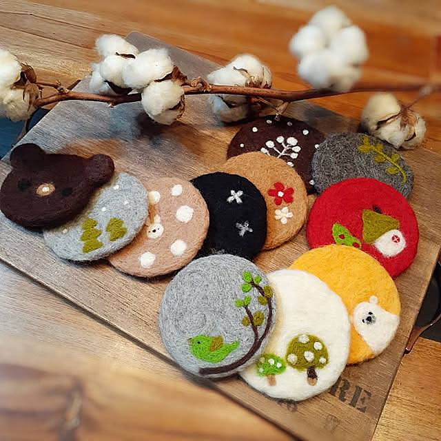 Kitchen,2020.12.10,DIY,羊毛フェルト,羊毛フェルトコースター,コットンフラワー,カフェトレイDIY,ハンドメイド,おうち時間,羊毛フェルト作品,コースター,見てくれてありがとう♡ naoporonの部屋