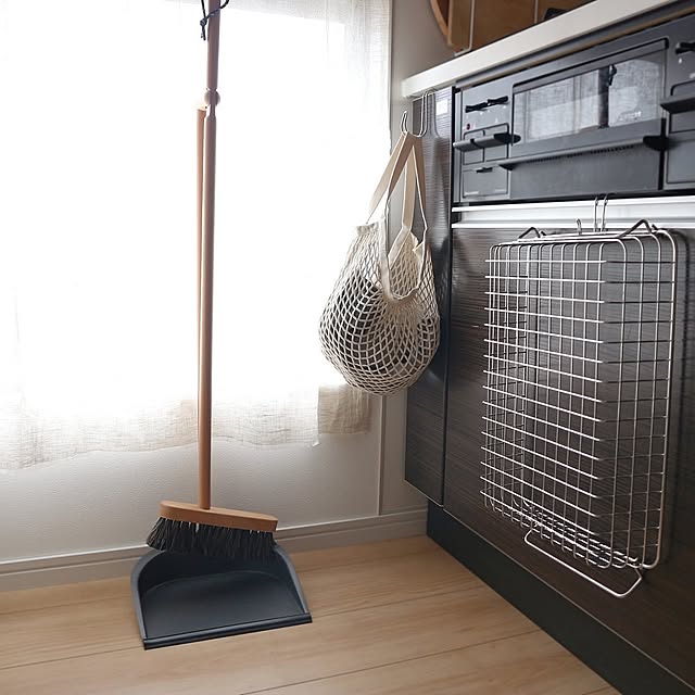 Kitchen,キッチン収納,ミニマムに暮らしたい,整理収納,シンプル,ナチュラルインテリア,賃貸インテリア,シンプルインテリア,狭いスペースを生かしたい,無印良品,モノトーンナチュラル,賃貸のキッチン,狭くても心地よく,狭いスペースを有効活用,掛ける収納 aya_blueの部屋