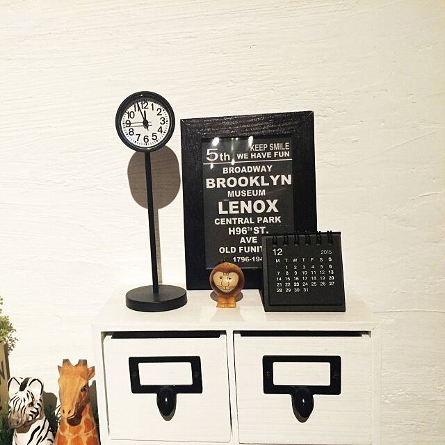 My Desk,ダイソー,無印カレンダー,カレンダー,無印時計,リサラーソンライオン,DIY Marryの部屋