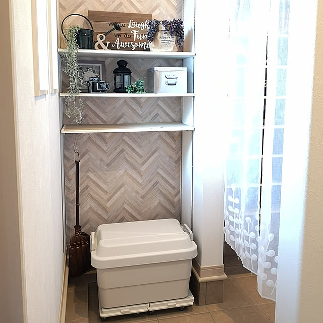 Entrance,ディスプレイコーナー,壁紙,ヘリンボーン,ジュートボックス,アクセントクロス,IKEA,無印良品,連結できるキャスター,頑丈ボックス kanaの部屋