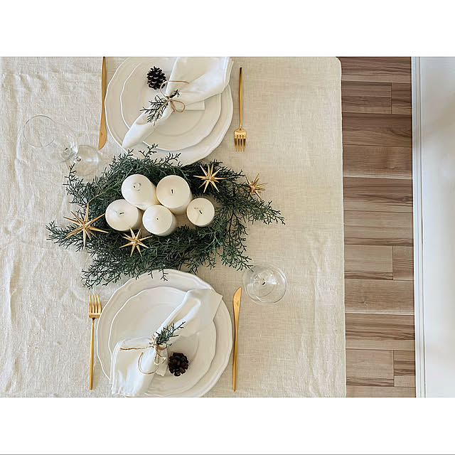 クリスマス,グリーンのある暮らし,クリスマスパーティー,マンション,クリスマステーブルコーディネート,ゴールドが好き,テーブルセッティング,ベツレヘムの星,中古マンション,冬,リネン　テーブルクロス,cutipol,IKEA キャンドル,テーブルコーディネート,My Desk murakamihirokoの部屋