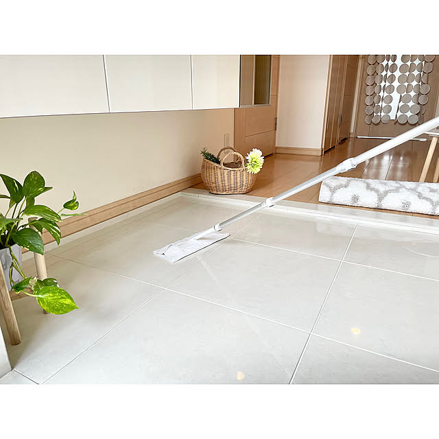 Entrance,玄関,ポトス,クィックルワイパー,ホワイトインテリア,ナチュラルインテリア,マンションインテリア,クイックルワイパー,カビ対策,クイックル,予防掃除,暮らしの味方,夏の暮らし準備2024 maryonaの部屋