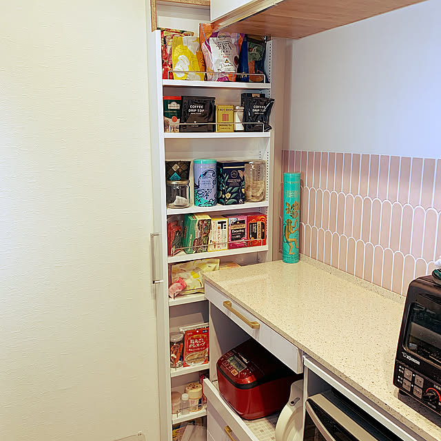 Kitchen,収納スペース,ナチュラル,棚,雑貨,カフェ風,北欧,2人暮らし,居心地のいい場所,ホワイトインテリア,DIY,棚DIY,ティータイム miyuの部屋