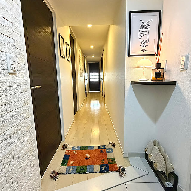 Entrance,ギャッベ,CULTI,玄関マット,暮らしを楽しむ,ルイスポールセン,ACTUS,マンション暮らし,山口一郎さん,パンテラポータブル,LIXIL エコカラット manchanの部屋