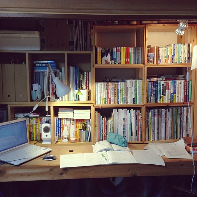 My Desk,収納,雑貨,照明,雑誌,絵本,本,押入れ kenchanの部屋