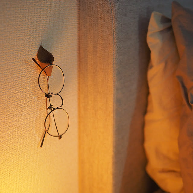 Bedroom,収納,DIY,夫作,吊るす,ふたり暮らし,いいね！ありがとうございます◡̈♥︎,メガネ置き場,メガネ掛け HALの部屋