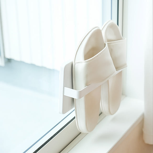 ベランダサンダル,ベランダ,収納,シンプル,towerシリーズ,Entrance pyokopyokopの部屋