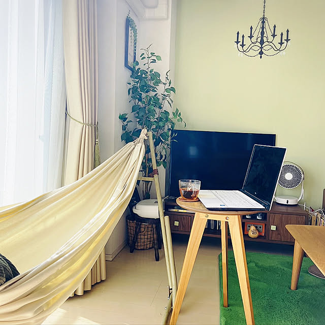 ハンモック,ハンモックのある暮らし,フェイクグリーン,RoomClipショッピング,おうち見直しキャンペーン,コーヒーテーブル,meglas,ありがとうございます♡,グリーンのある暮らし,Room Clip の出会いに感謝☆,円形サイドテーブル,サイドテーブル,サーキュレーター,スタドラーフォーム,stadler form,DCモーターサーキュレーター,3Dサーキュレーター,ニトリのフェイクグリーン,Overview mocaの部屋