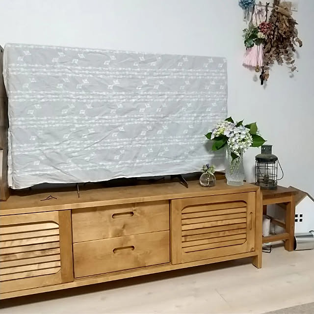 Lounge,木製家具,RoomClipショッピング,RoomClipショッピングで買ったモノ,天然木テレビボード,フラワーベース,みずのうつわ tomomiの部屋