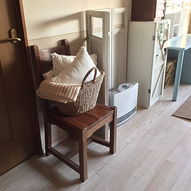 On Walls,DIY工具棚,DIYパーテーション,Studio Clip,アンティークチェア,かご収納,古い物,古道具,DIY leonaの部屋