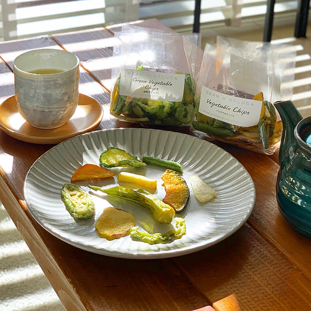 My Desk,カフェテーブル,カフェテーブルDIY,ニトリ お皿,唐茶削ぎ,ニトリ 食器,ニトリ,緑茶,ベジタブルチップス,野菜チップス,DEAN & DELUCA,至福の時間,ディーンアンドデルーカ SAYOの部屋