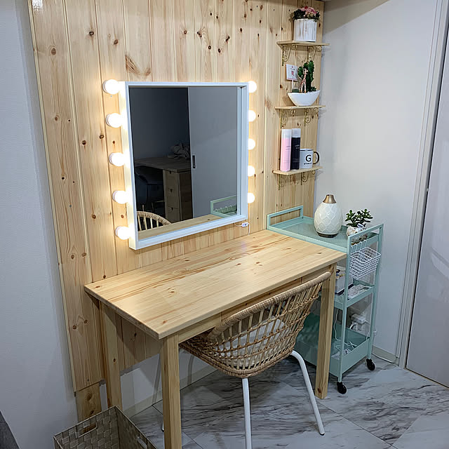 照明,IKEA,100均,DIY,My Desk tonthiの部屋