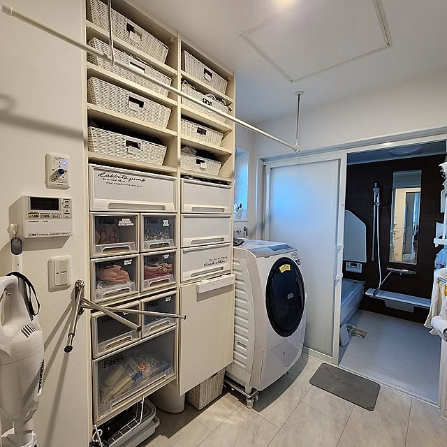 Bathroom,南海プライウッド,子供靴収納,浮かせる収納,南海プライウッド　棚,タワー tower,ランドリー室内干しハンガー,Tower　ランドリー室内干しハンガー,マグネット収納,ソープディスペンサー,シンデレラフィット,ティッシュBOX,マキタ掃除機,脱衣室,洗濯機,タオルハンガー,洗面所,ラクエラ,フィッツケース,フィッツ,フィッツシリーズ,フィッツ収納ボックス,Fits,Fitsケース,Fits 収納ケース,fits収納ケース,makita,Makita充電収納,Makita充電,makita掃除機 shimaaadsの部屋