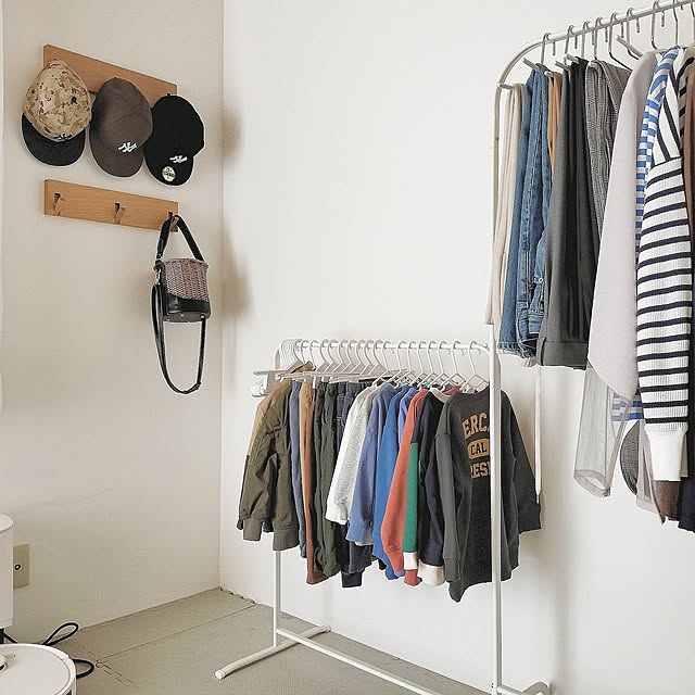 服選びを楽しくスムーズに！シンプルな衣類収納のアイデア10選