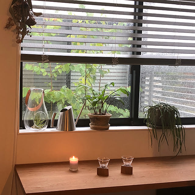 アロマキャンドル,坪庭,2階リビング,カフェテーブル,グリーンのある暮らし,花のある暮らし,シンプル,シンプルモダン,ナチュラルインテリア,酒器,淳工房,木グラス,My Desk Ichiの部屋