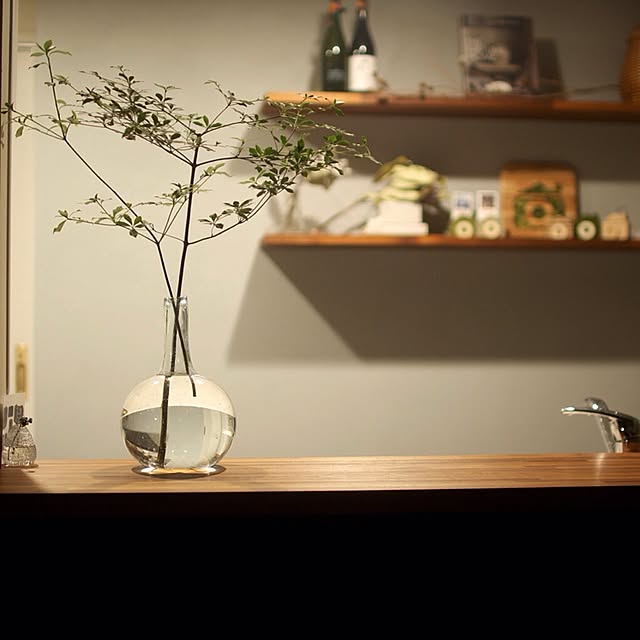 Kitchen,ドウダンツツジ,CONRANSHOP,花のある暮らし,ガラスの花器,塩系インテリア hamakajiの部屋