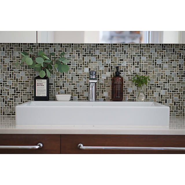 Bathroom,心地よい暮らし,暮らしを整える,NO GREEN NO LIFE,ミント,ユーカリポポラス,緑のある暮らし,グリーンのある暮らし,癒しの空間,hansgrohe,ハンスグローエ,洗面水栓,洗面所インテリア,名古屋モザイクタイル,造作洗面台,洗面所,ボタニカルインテリア,暮らしを楽しむ noriflowerの部屋