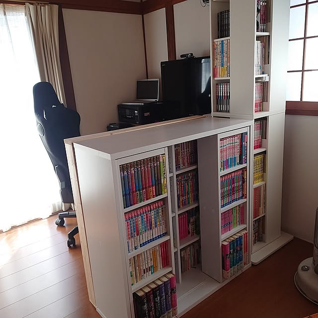Overview,本棚,読書スペース,ニトリ,回転式コミックラック,大容量本棚,読書コーナー,漫画収納,コミック大量収納,書斎＆コミックコーナー miwaの部屋