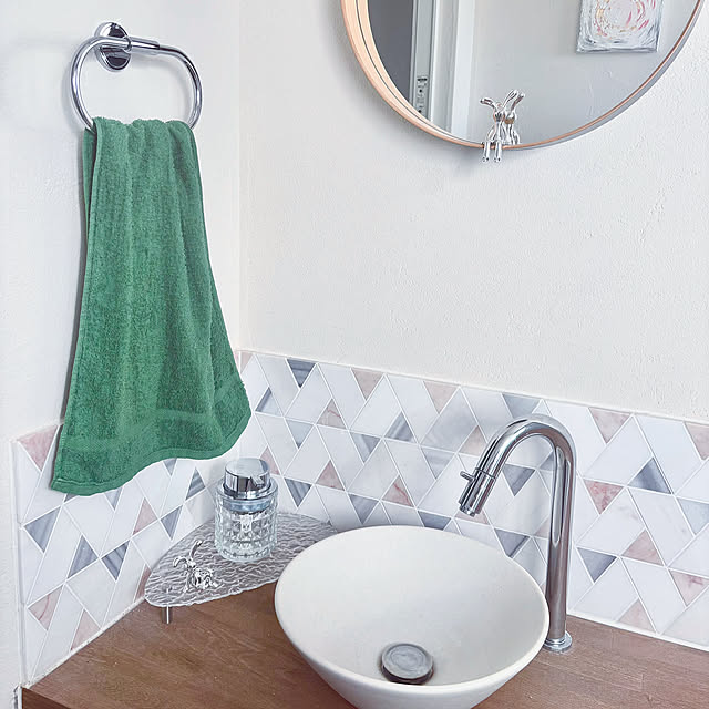 Bathroom,アートのある暮らし,造作カウンター,WOODONE建具,WOODONE,テオリゼロミラー,平田タイル,カクダイ 洗面ボウル 水栓,TOTOトイレ,トイレのインテリア,好きなもの,珪藻土の壁,皆さんとの出逢いに感謝♡,中庭のある家,いいね！ありがとうございます♪,ナチュラルな暮らし,北欧インテリア XIANの部屋